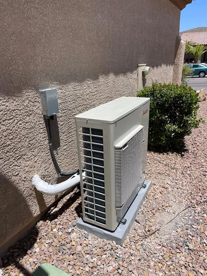 Residential air conditioning condenser unit in Benbrook